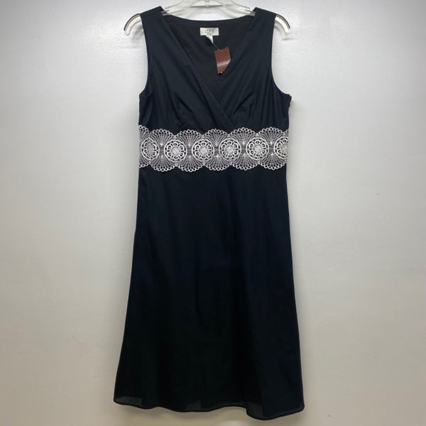 Loft Size 12-L Women's Black Solid Fit And Flare Dress