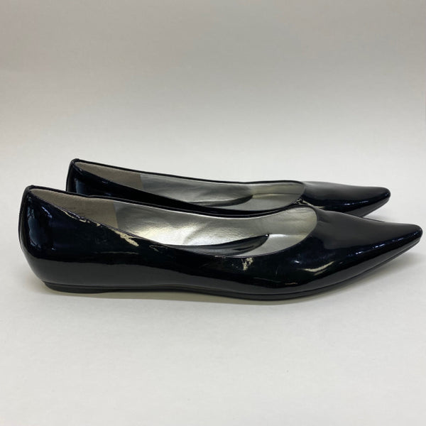 Kenneth Cole Size 10 Women's Black Solid Slip On Shoes