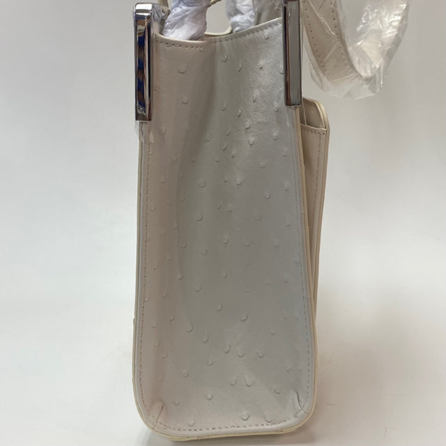Snob Essentials White Textured Faux Leather Shoulder Handbag